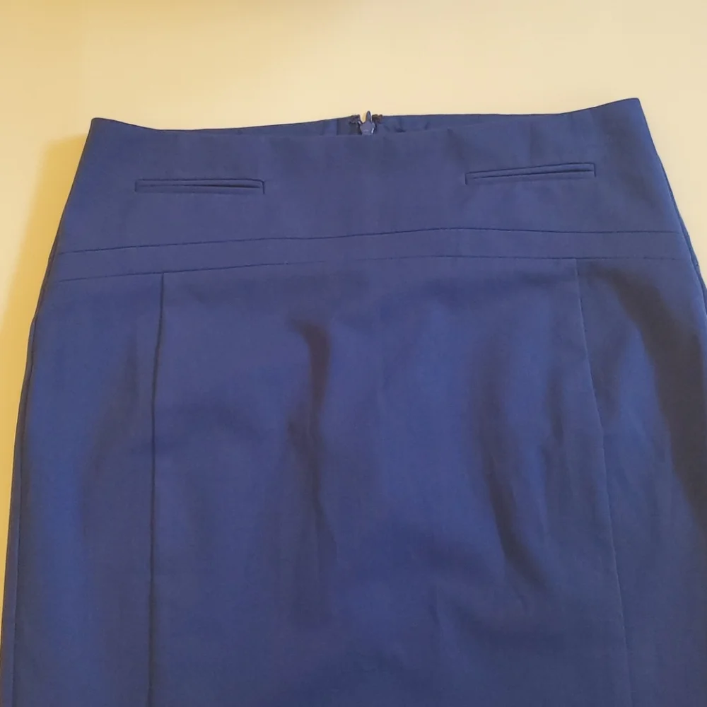 Express - Royal Blue Lined Pencil Skirt - Size 4 - Picture 5 of 10